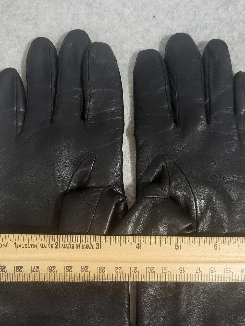 Vintage Wilsons Leather Gloves Women Size L Thinsulate Winter Driving Minimalist
